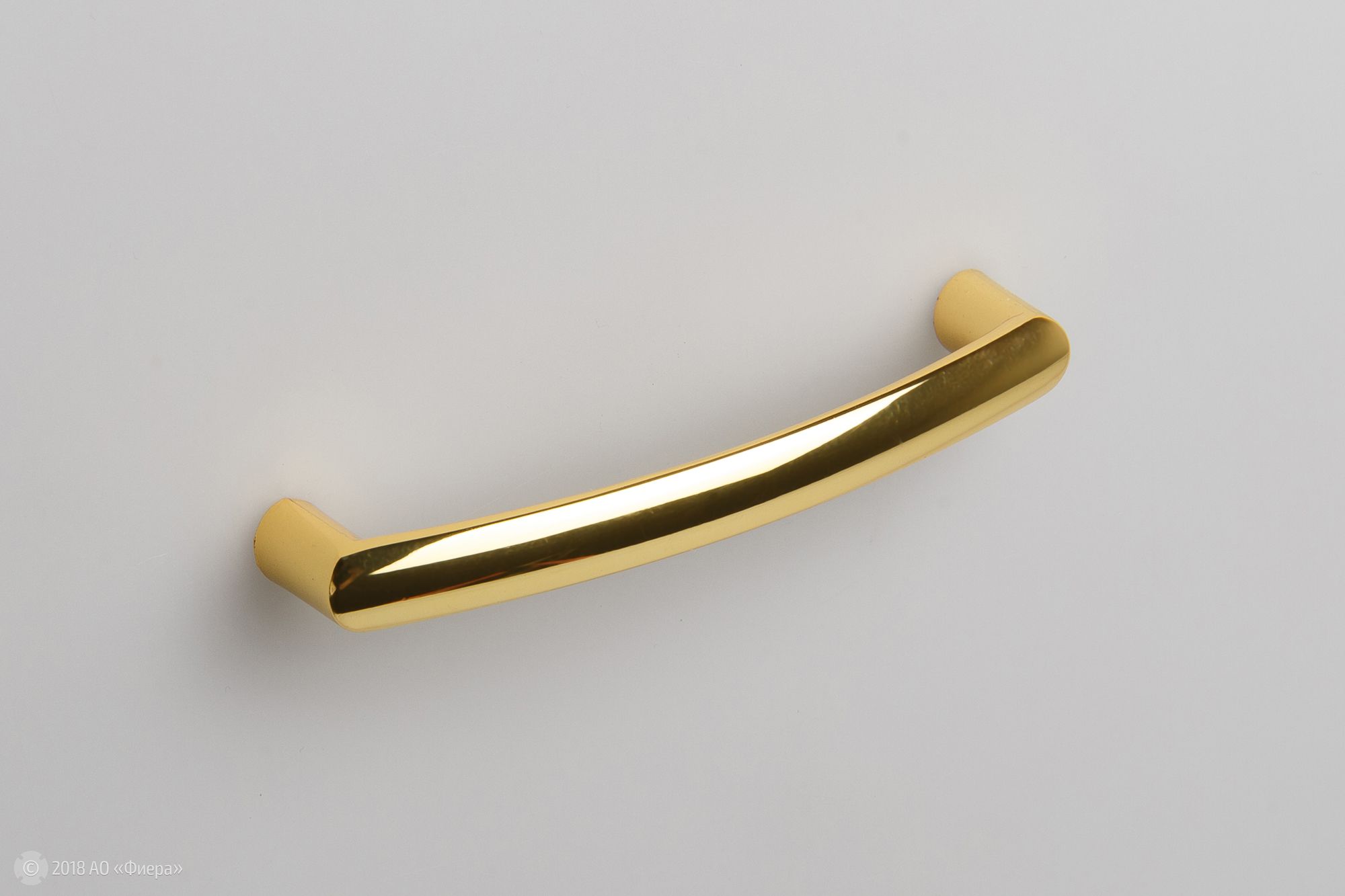 Ручка-скоба 96 мм золото