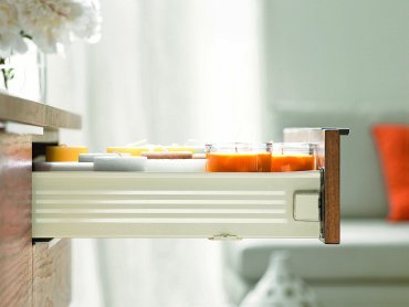 Ящик METABOX (высота М 86, глубина 400 мм) кремовый, под пресс